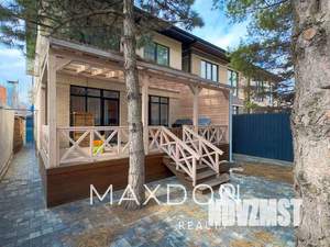 Коттедж 130м², 2-этажный, участок 4 сот.