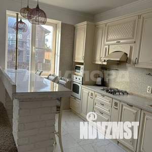 Дом 200м², 3-этажный, участок 3 сот.