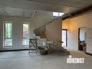 Дом 279м², 2-этажный, участок 3 сот.