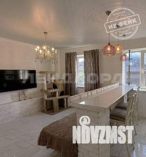 Дом 200м², 3-этажный, участок 3 сот.