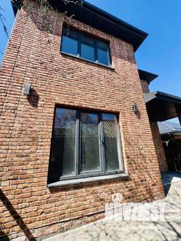 Дом 130м², 2-этажный, участок 3 сот.