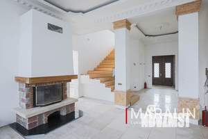 Дом 1000м², 4-этажный, участок 8 сот.