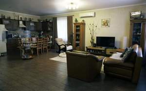 Дом 151м², 2-этажный, участок 7 сот.