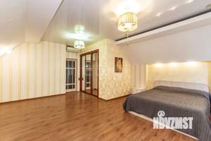 Дом 228м², 2-этажный, участок 4 сот.