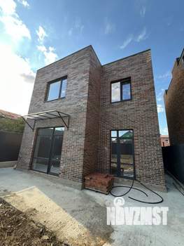 Дом 240м², 2-этажный, участок 3 сот.