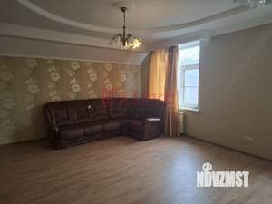 Дом 198м², 2-этажный, участок 318 сот.