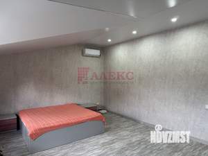 Дом 242м², 3-этажный, участок 3 сот.