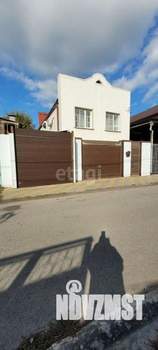 Дом 212м², 2-этажный, участок 6 сот.