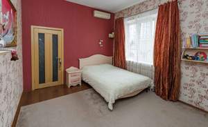 Дом 270м², 2-этажный, участок 6 сот.