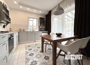 Дом 160м², 2-этажный, участок 6 сот.