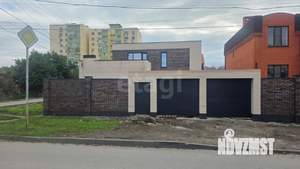 Дом 226м², 2-этажный, участок 4 сот.