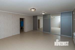 Дом 300м², 2-этажный, участок 8 сот.