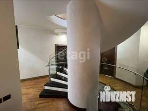 Дом 486м², 3-этажный, участок 6 сот.