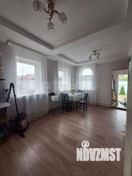 Дом 110м², 2-этажный, участок 10 сот.