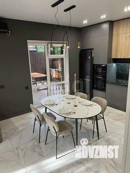 Дом 140м², 2-этажный, участок 3 сот.