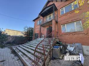 Дом 427м², 3-этажный, участок 10 сот.