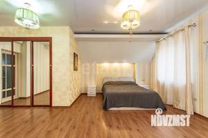 Дом 228м², 2-этажный, участок 4 сот.