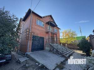 Дом 427м², 3-этажный, участок 10 сот.