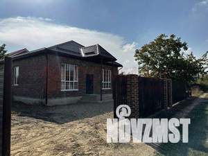 Дом 98м², 1-этажный, участок 4 сот.