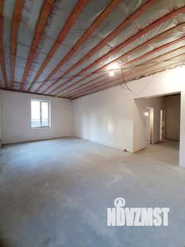 Дом 262м², 2-этажный, участок 3 сот.