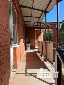 Дом 305м², 2-этажный, участок 3 сот.