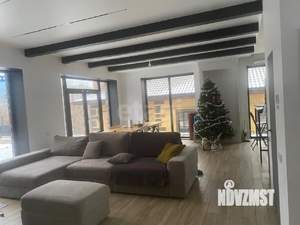 Дом 228м², 1-этажный, участок 7 сот.