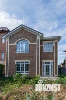 Дом 190м², 2-этажный, участок 4 сот.