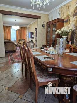 Дом 211м², 3-этажный, участок 3 сот.