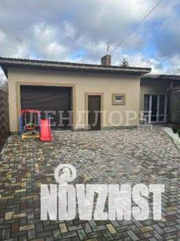 Дом 215м², 2-этажный, участок 4 сот.