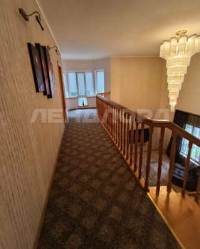 Дом 204м², 2-этажный, участок 6 сот.