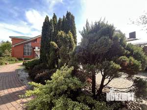 Дом 417м², 3-этажный, участок 11 сот.