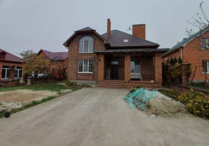 Дом 270м², 2-этажный, участок 6 сот.