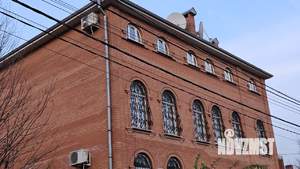 Дом 480м², 3-этажный, участок 6 сот.