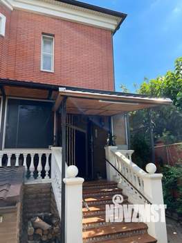 Дом 216м², 3-этажный, участок 3 сот.