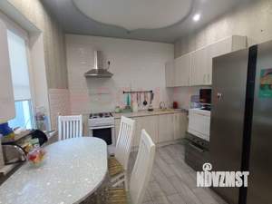 Дом 100м², 2-этажный, участок 3 сот.