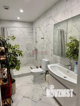 Дом 242м², 3-этажный, участок 3 сот.