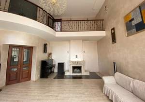 Дом 550м², 3-этажный, участок 6 сот.