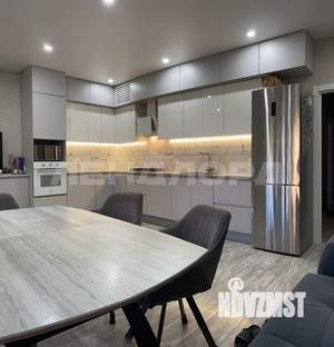 Дом 240м², 2-этажный, участок 3 сот.