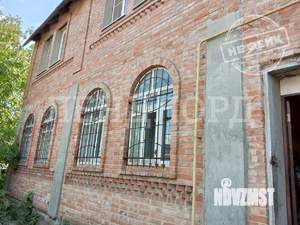 Дом 240м², 3-этажный, участок 6 сот.