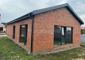 Дом 100м², 1-этажный, участок 6 сот.