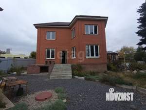 Дом 215м², 2-этажный, участок 8 сот.