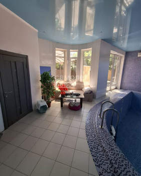 Дом 217м², 2-этажный, участок 3 сот.