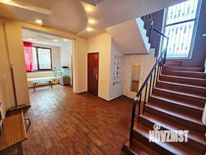 Дом 148м², 2-этажный, участок 5 сот.