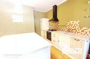 Дом 218м², 3-этажный, участок 3 сот.