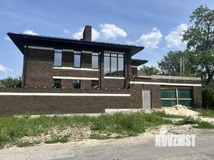 Дом 350м², 3-этажный, участок 4 сот.