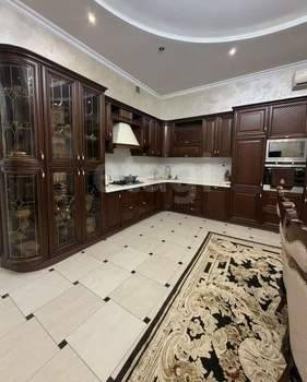 Дом 310м², 3-этажный, участок 5 сот.