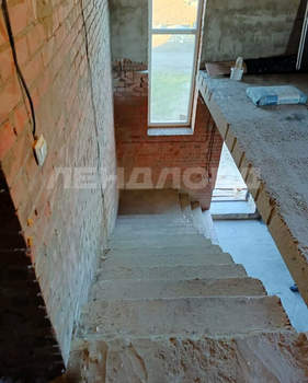 Дом 230м², 2-этажный, участок 6 сот.