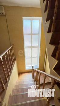 Дом 370м², 3-этажный, участок 7 сот.