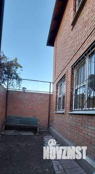 Дом 300м², 2-этажный, участок 3 сот.