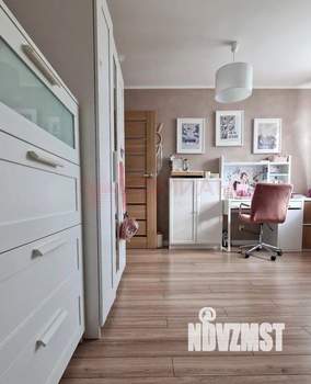 Дом 100м², 2-этажный, участок 4 сот.